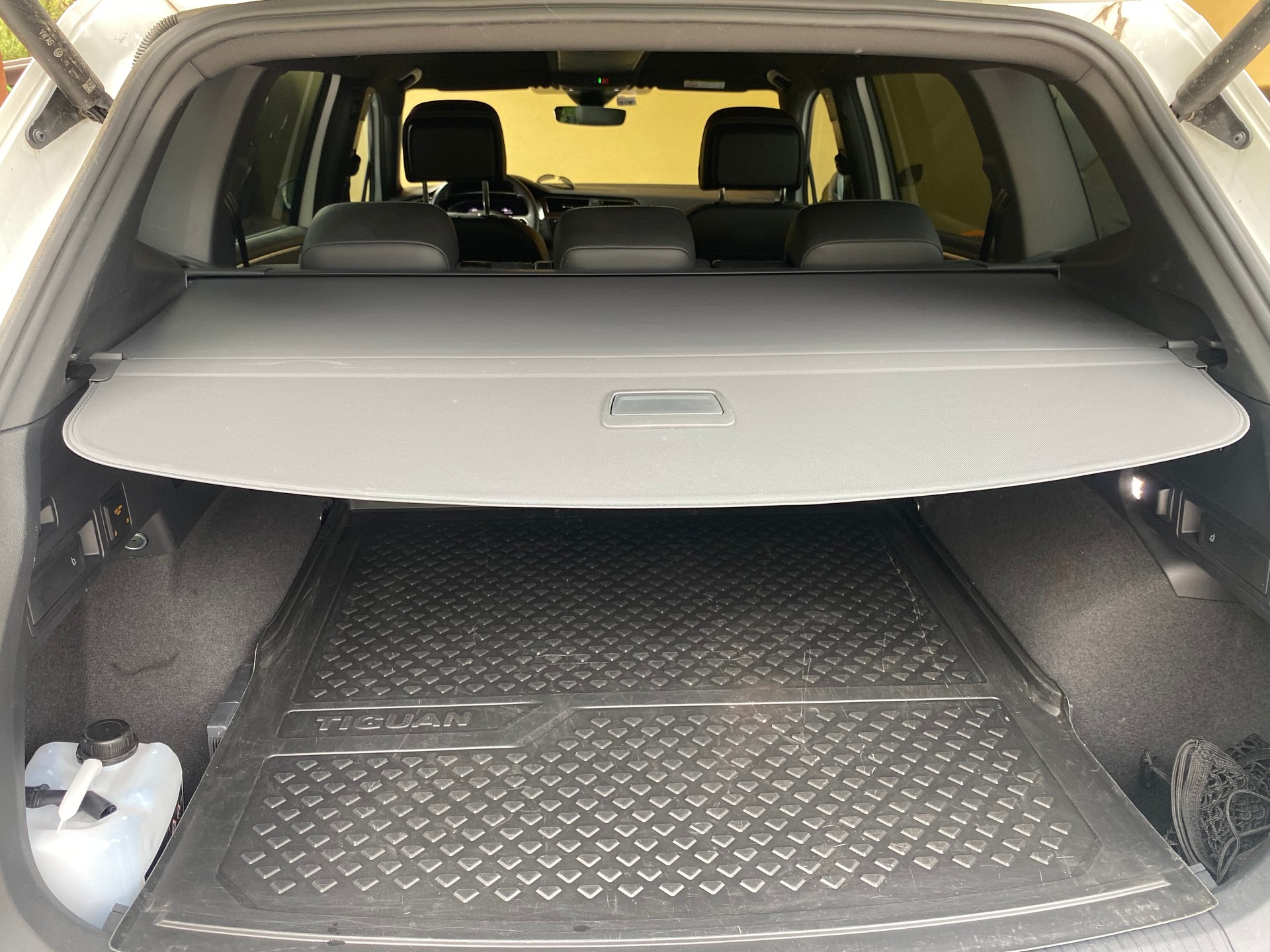 VW Tiguan Allspace 2.0TSI R-Line 4Motion DSG-image-4