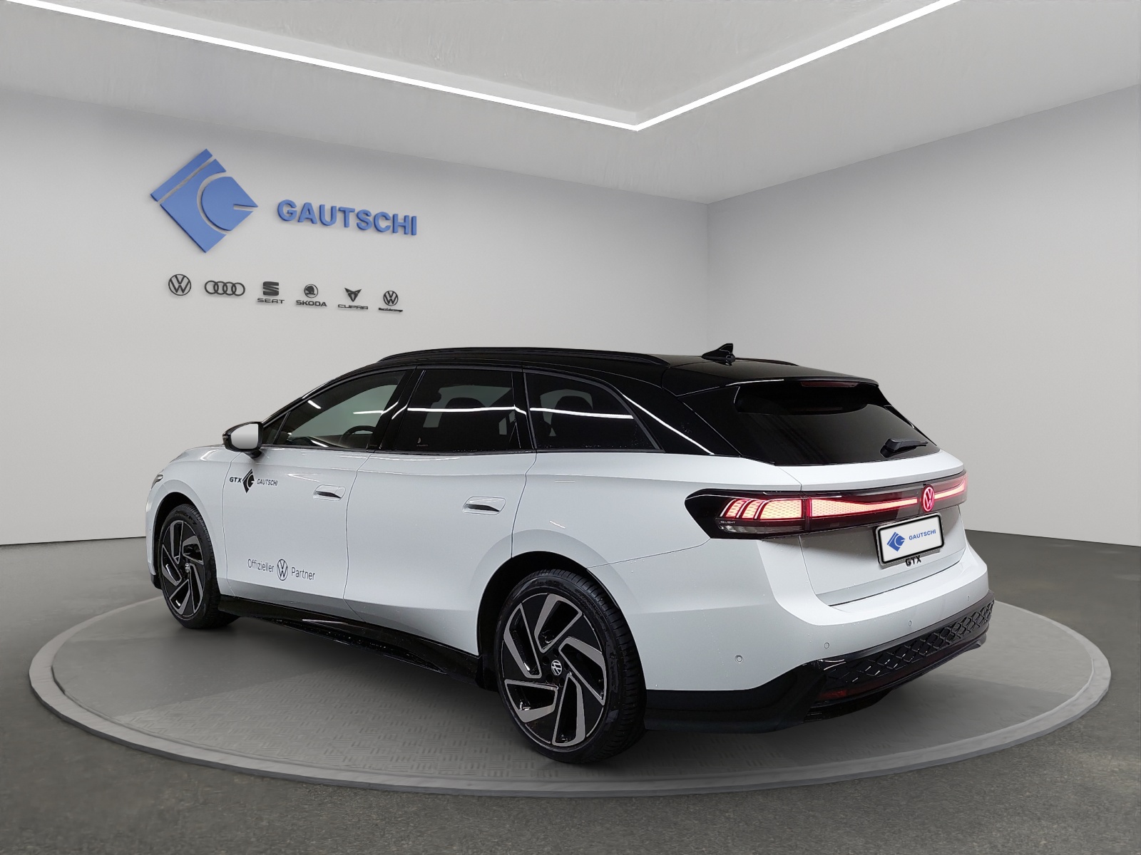 VW ID.7 Tourer GTX 86 kWh GTX United 4 Motion-image-2