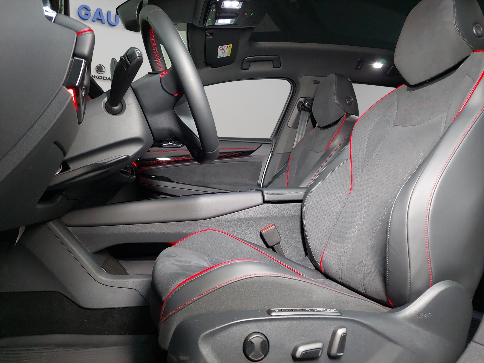 VW ID.7 Tourer GTX 86 kWh GTX United 4 Motion-image-5