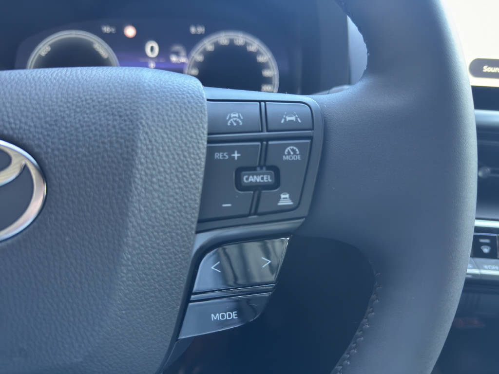 TOYOTA C-HR 2.0 PHEV Swiss Edition-image-7