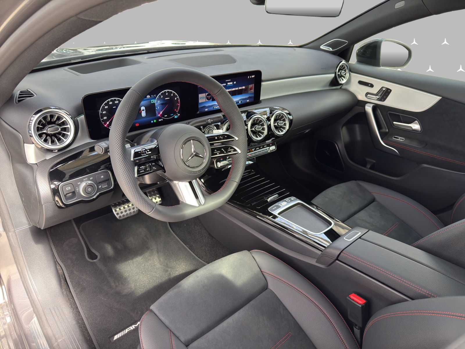 MERCEDES-BENZ A 220 4Matic 8G-DCT-image-8