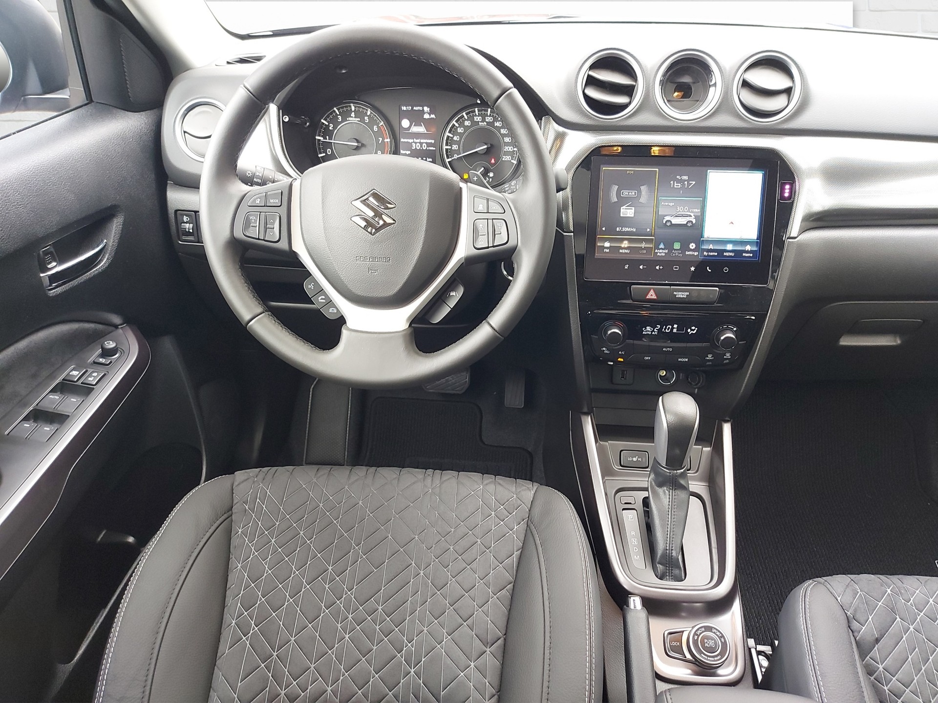 SUZUKI Vitara 1.4 T Compact Top Hybrid 4x4-image-6