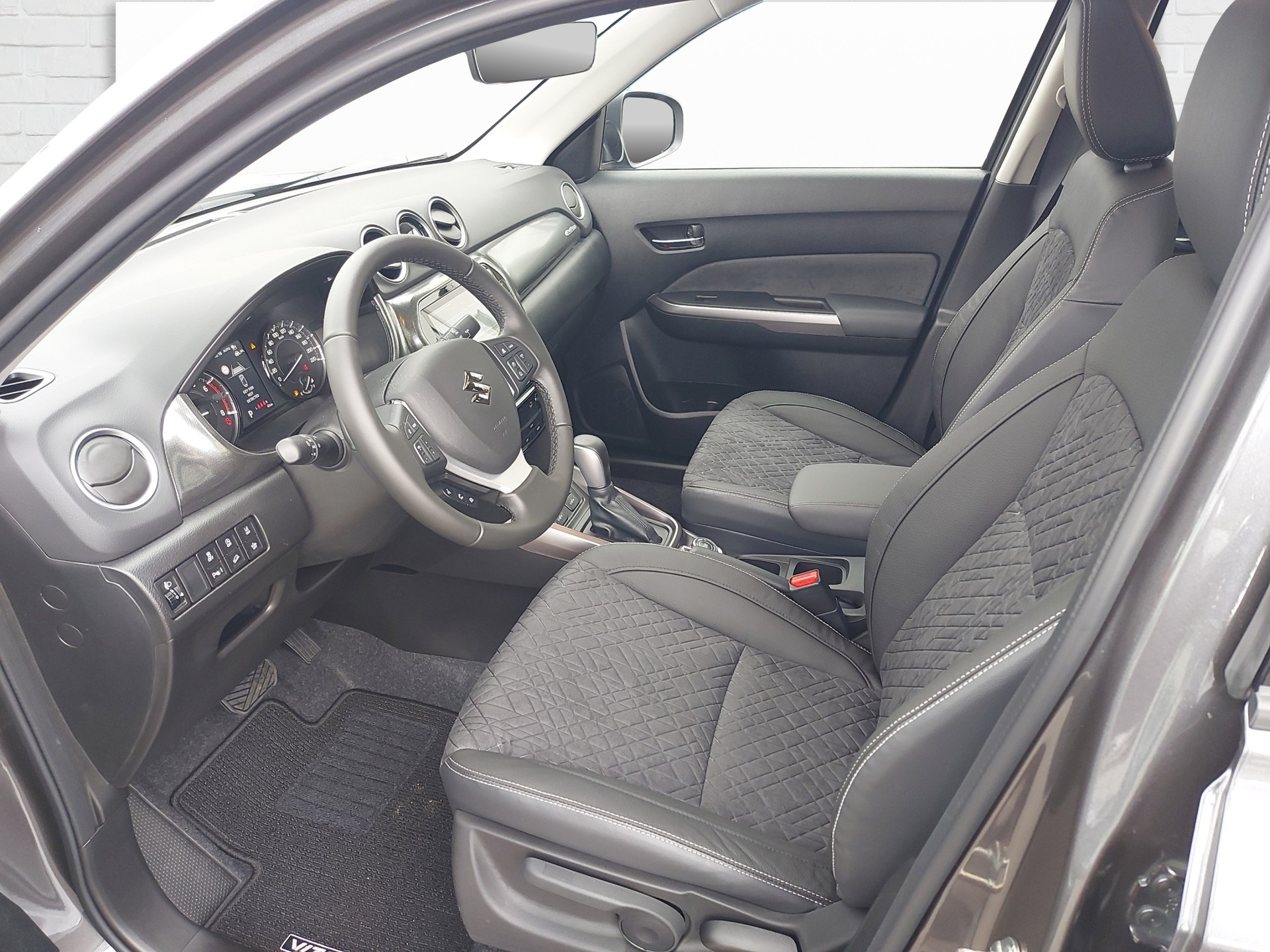 SUZUKI Vitara 1.4 T Compact Top Hybrid 4x4-image-9