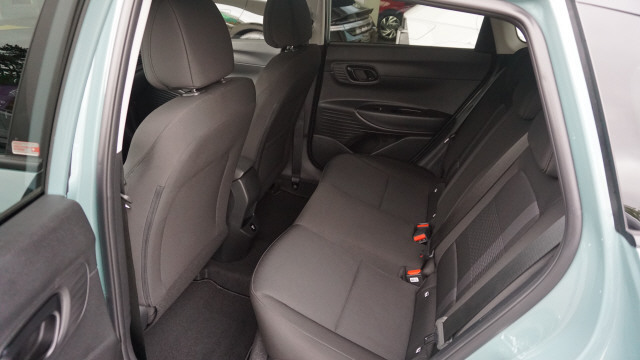 HYUNDAI i20 1.0 T-GDi Amplia-image-8