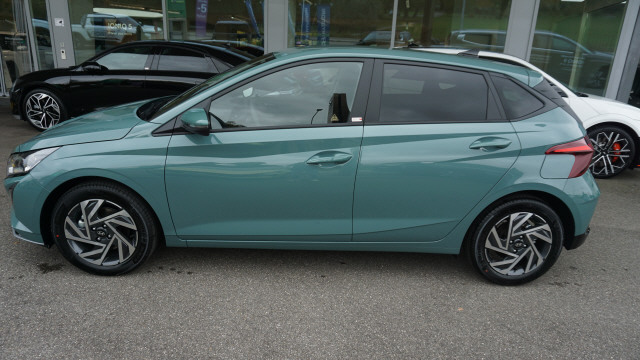 HYUNDAI i20 1.0 T-GDi Amplia-image-2