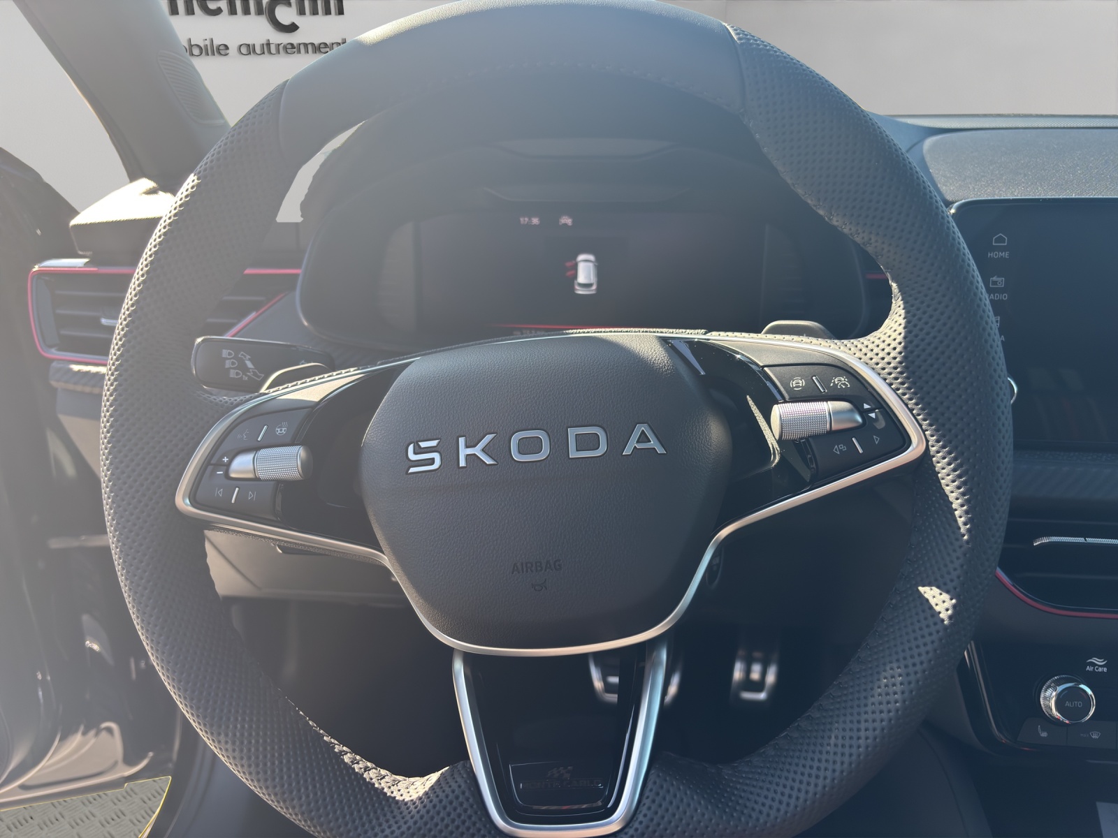 SKODA Kamiq 1.5 TSI Monte Carlo DSG-image-10