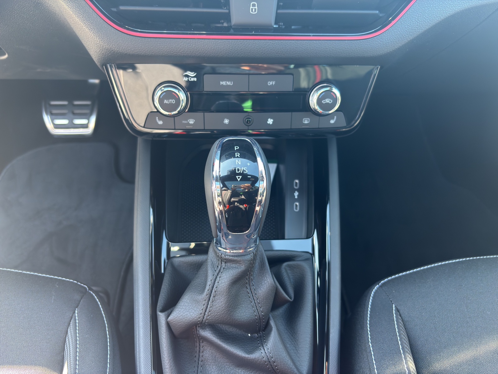 SKODA Kamiq 1.5 TSI Monte Carlo DSG-image-11