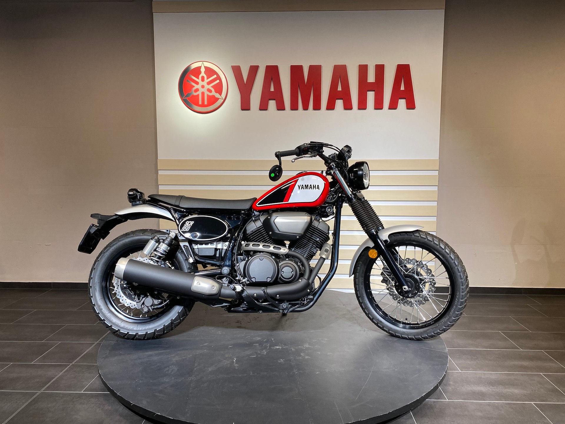 YAMAHA SCR 950 Vintage-image-6