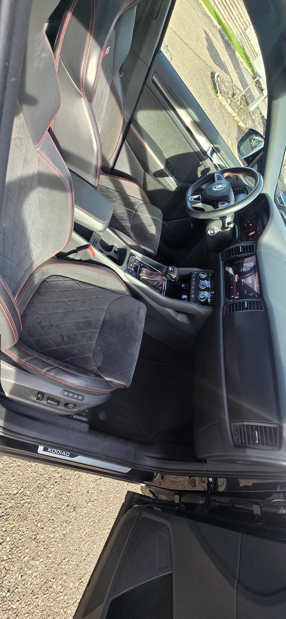 SKODA Kodiaq 2.0 Bi-TDI SCR RS 4x4 DSG-image-3