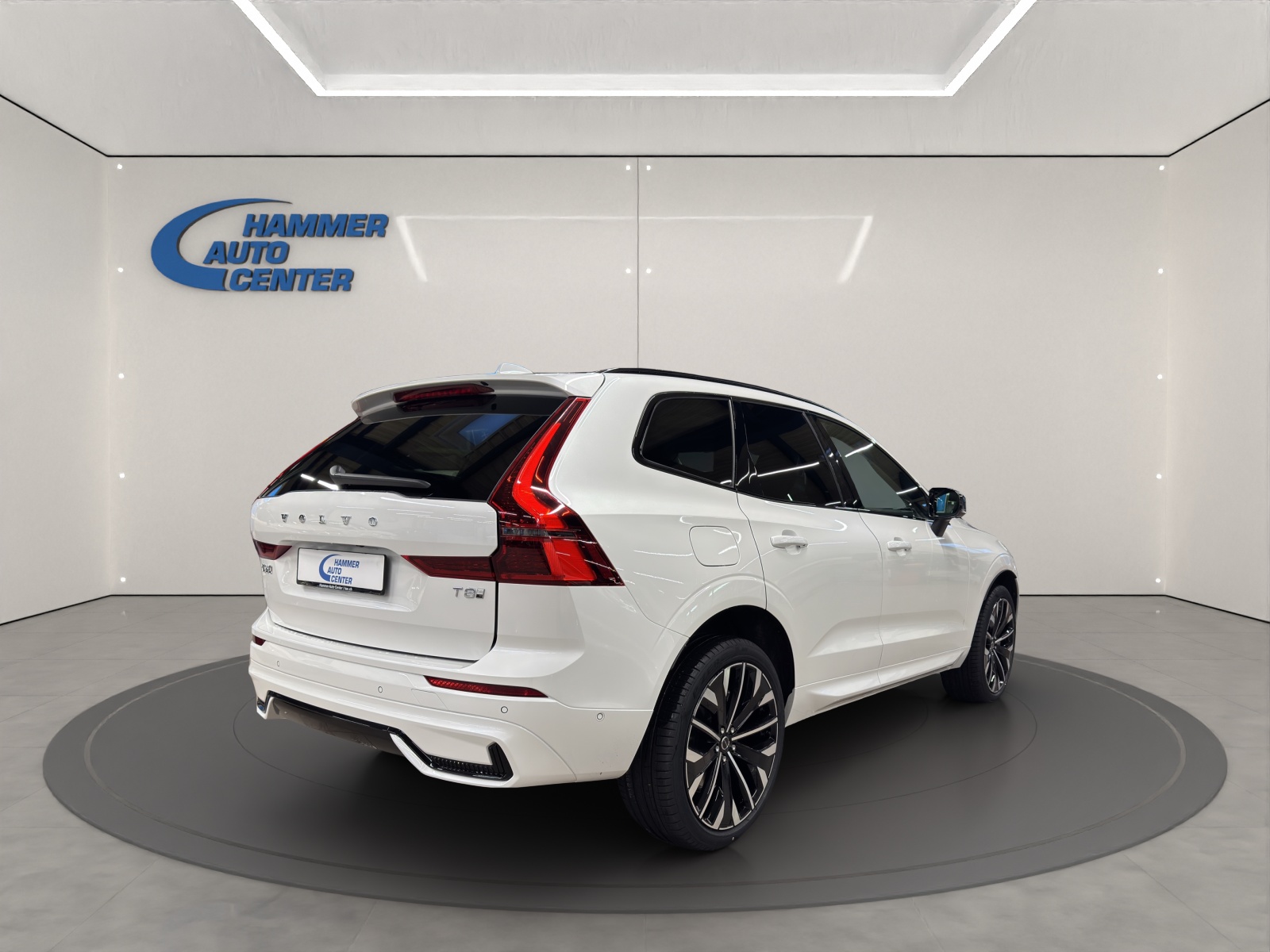 VOLVO XC60 2.0 T8 TE Ultra Dark eAWD-image-4