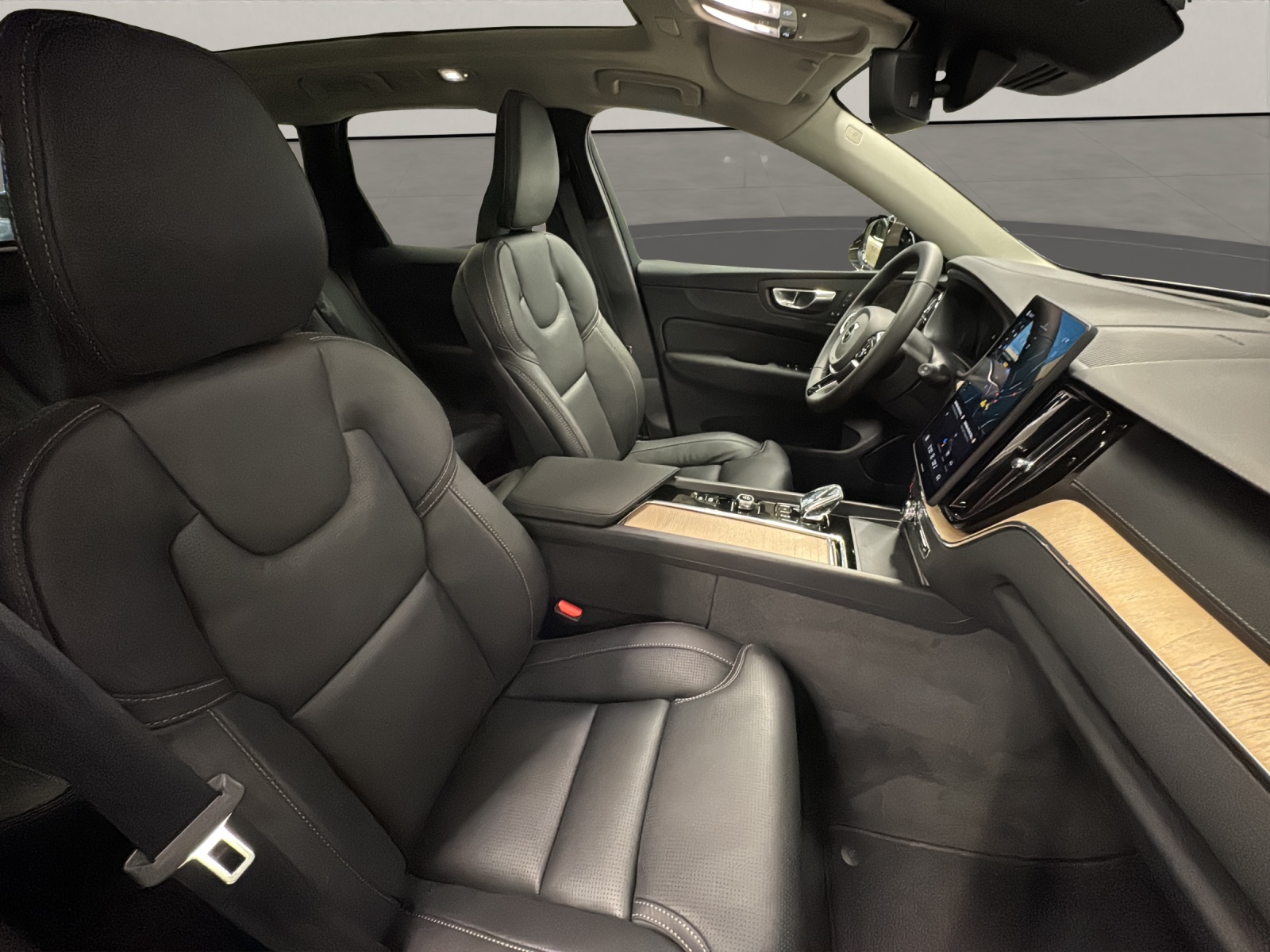 VOLVO XC60 2.0 T8 TE Ultra Dark eAWD-image-15
