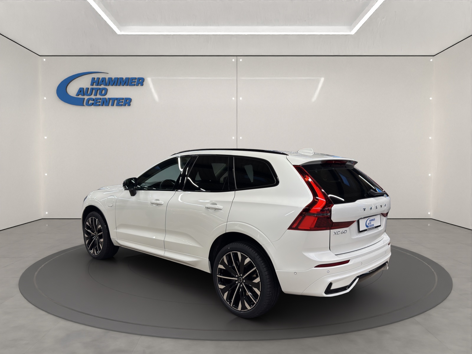 VOLVO XC60 2.0 T8 TE Ultra Dark eAWD-image-2