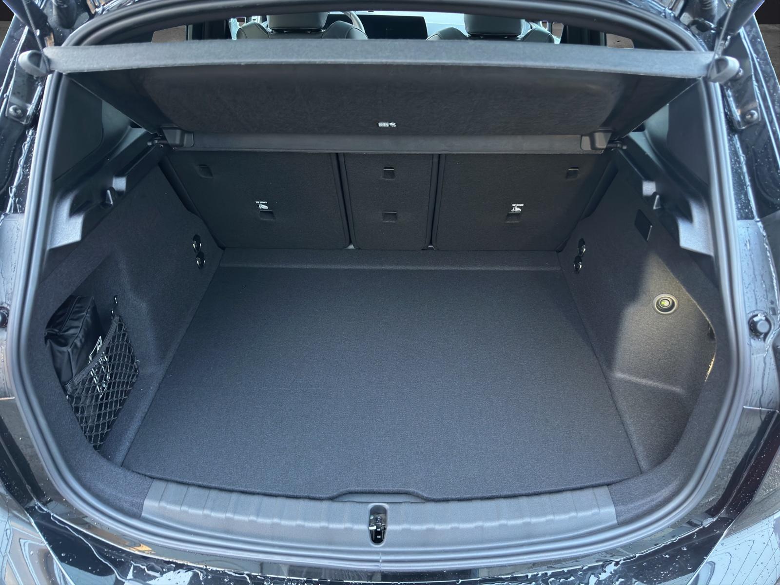 BMW 230e xDrive paddles Active Tourer-image-17