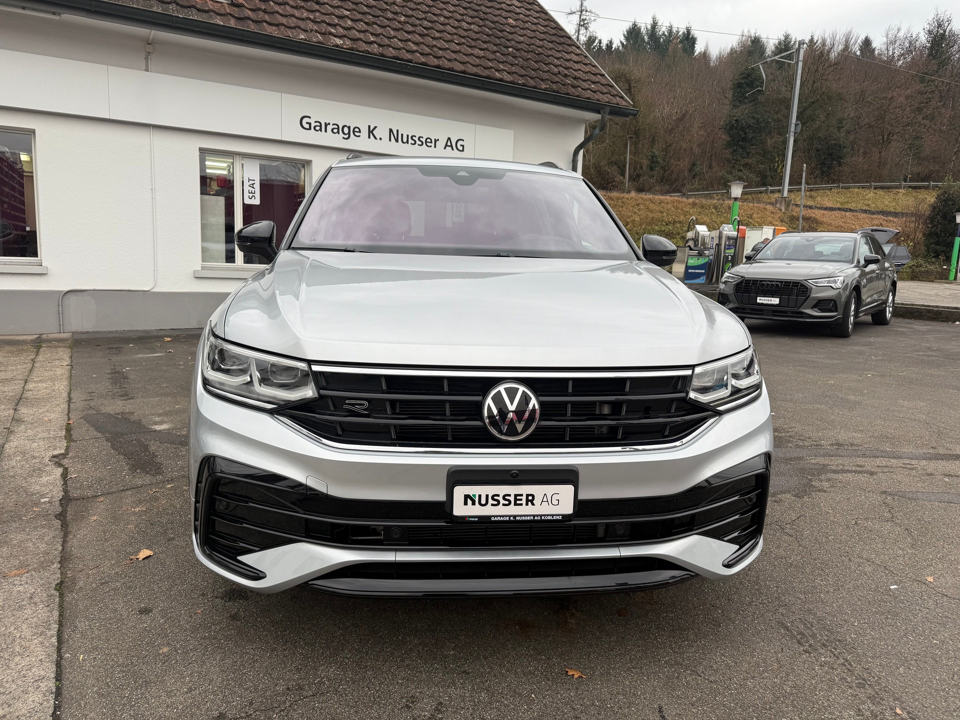 VW Tiguan 2.0 TDI SCR R-Line 4Motion DSG-image-1