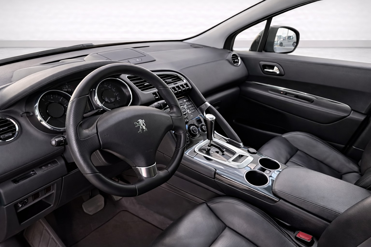 PEUGEOT 3008 1.6 16V T Platinum Tiptronic