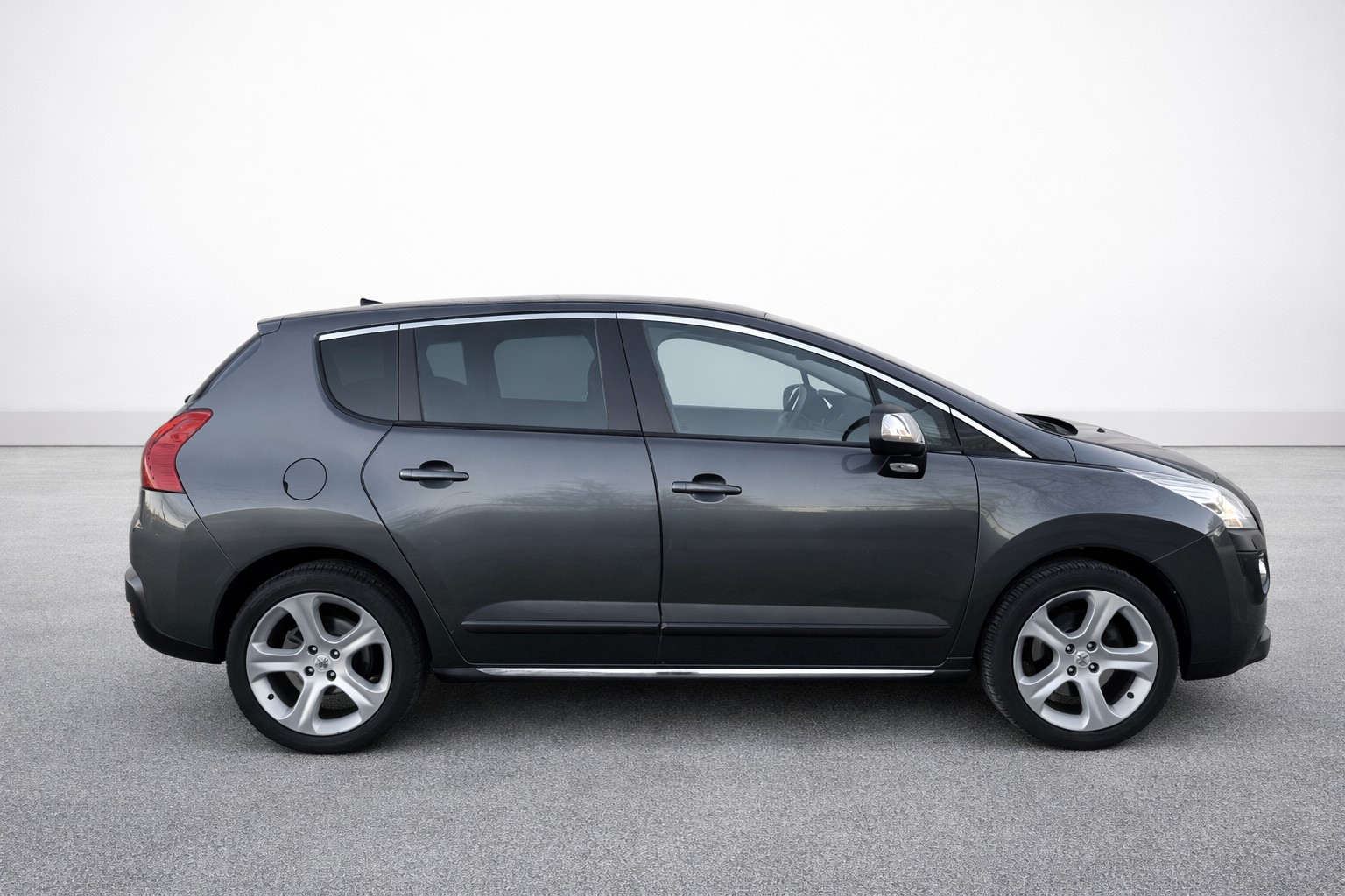 PEUGEOT 3008 1.6 16V T Platinum Tiptronic-image-3