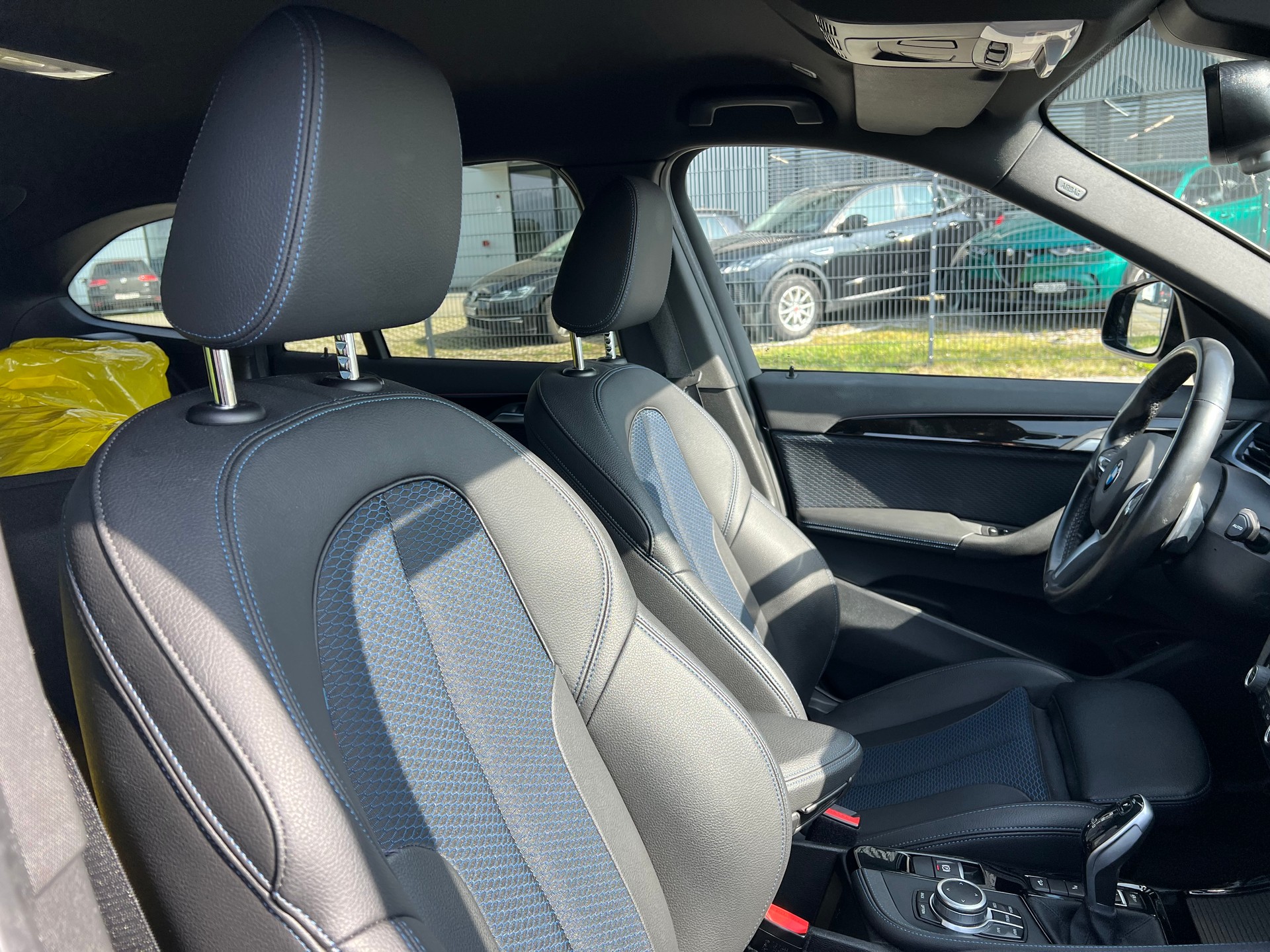 BMW X1 xDrive 25d M Sport Steptronic-image-28