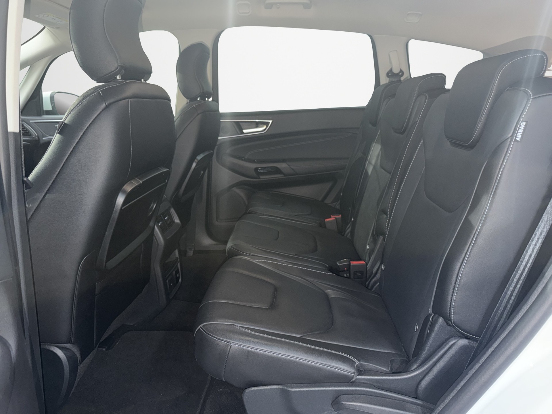 FORD S-Max 2.5 FHEV Titanium 5Pl-image-13