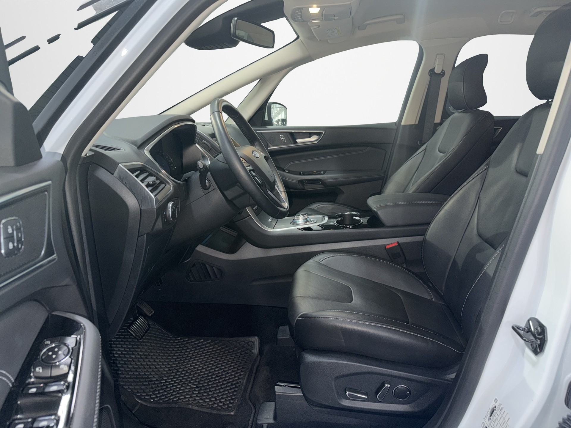 FORD S-Max 2.5 FHEV Titanium 5Pl-image-8