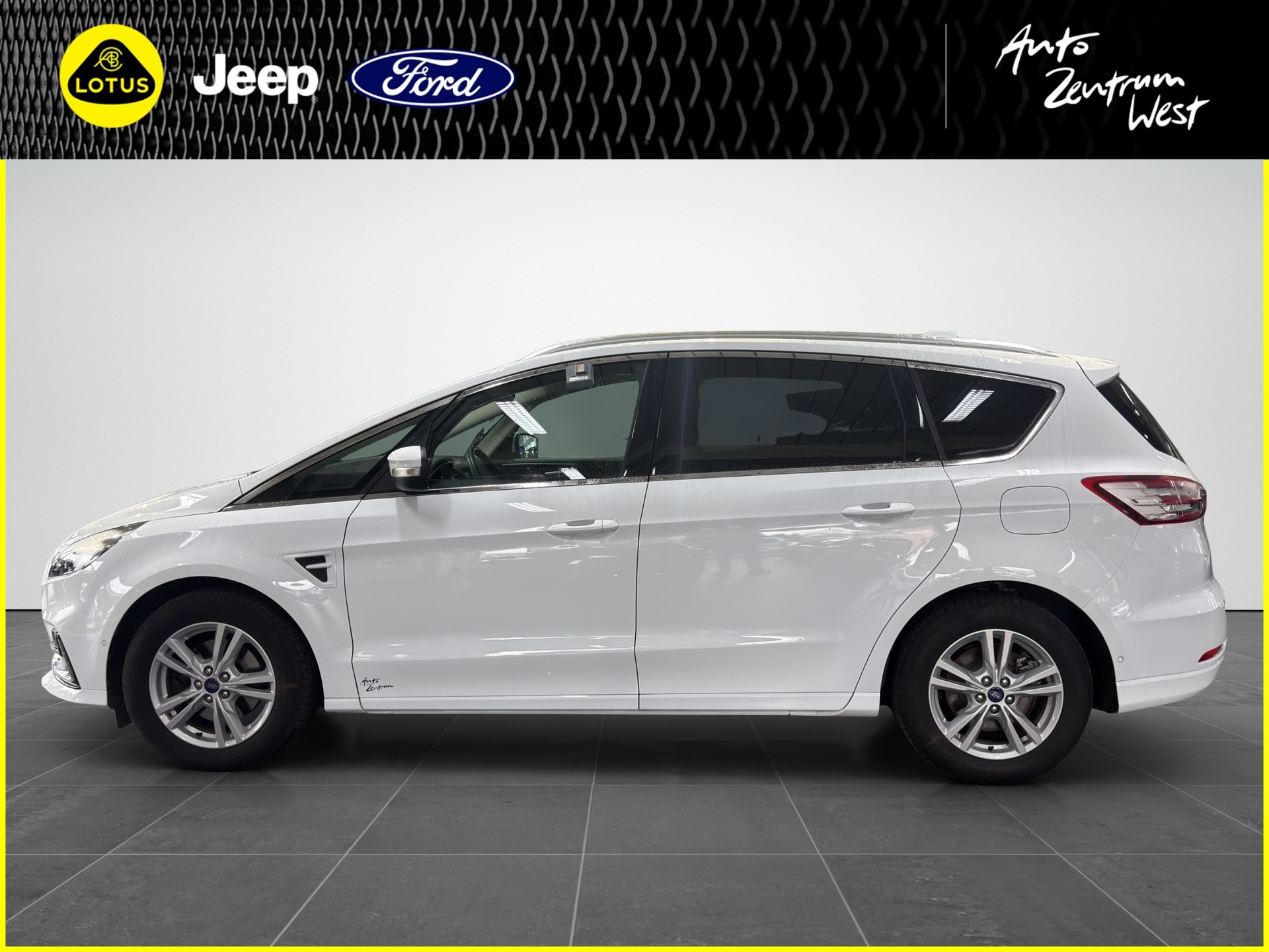 FORD S-Max 2.5 FHEV Titanium 5Pl-image-1