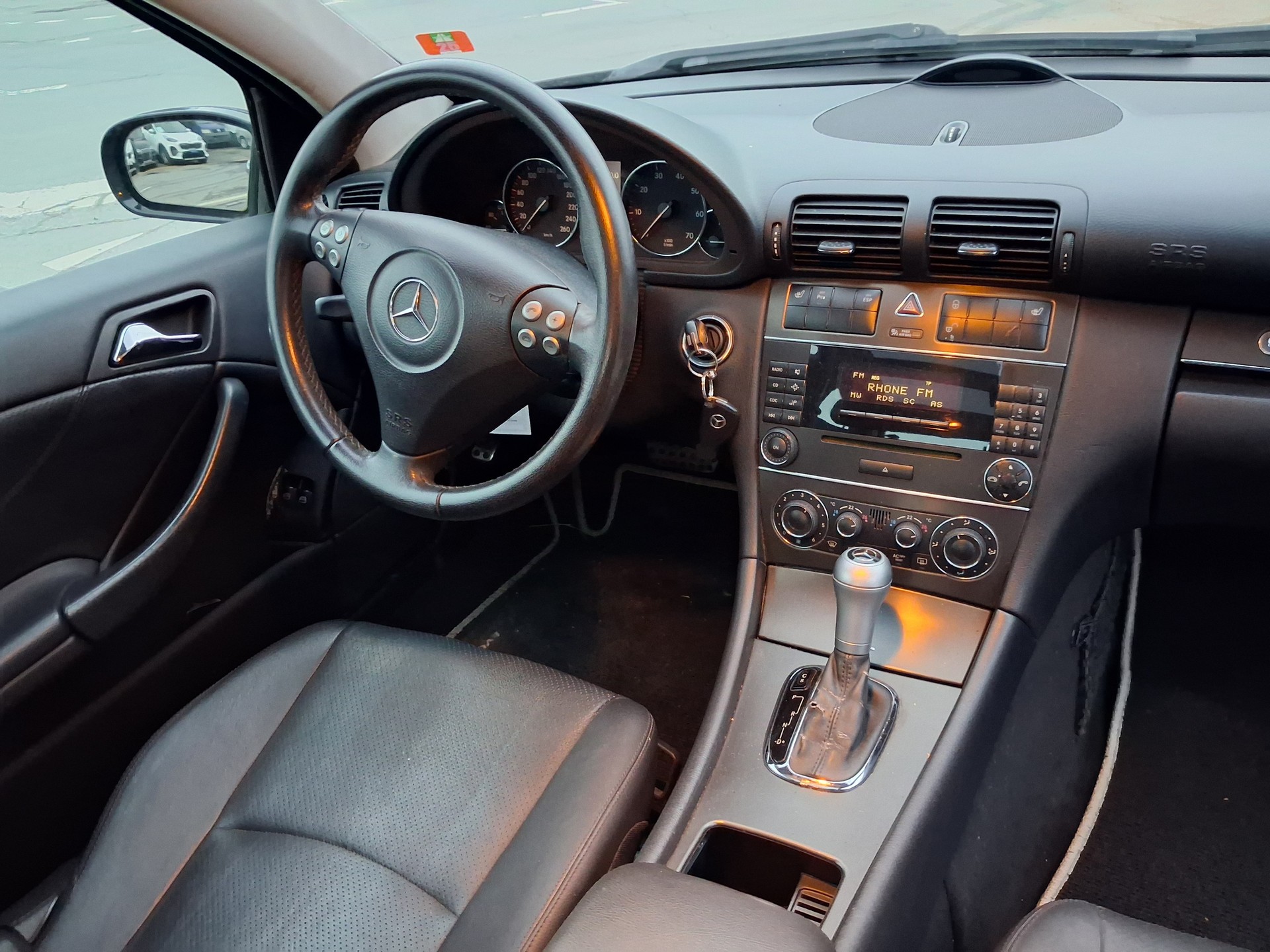 MERCEDES-BENZ C 180 Kompressor-image-8