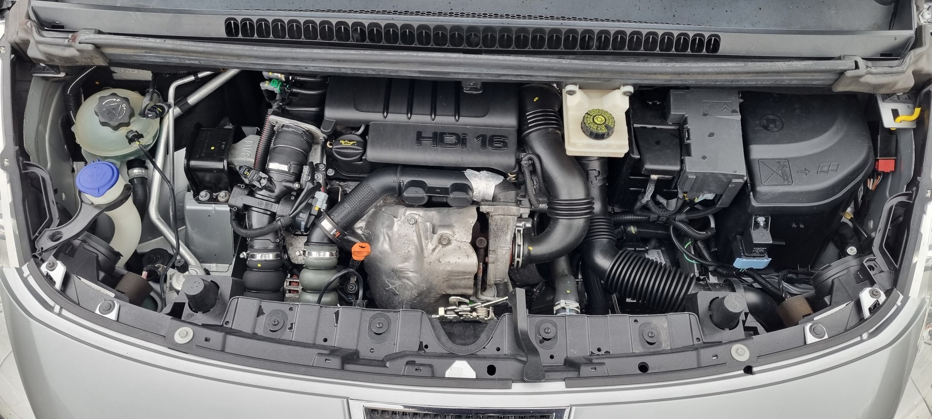 PEUGEOT 3008 1.6 HDI MFK 02.2026-image-9