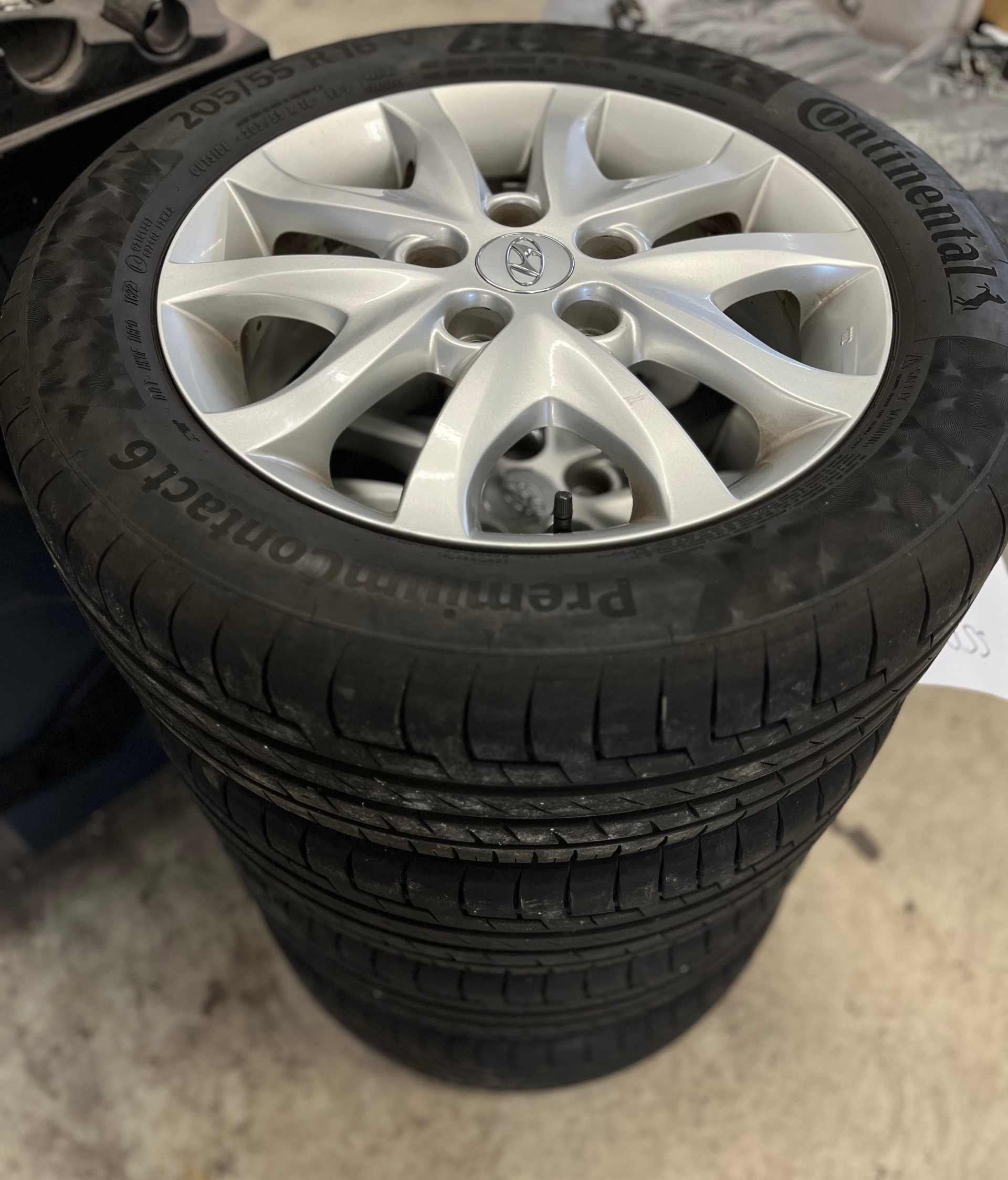 HYUNDAI iX20 1.6 Premium Automatic-image-15