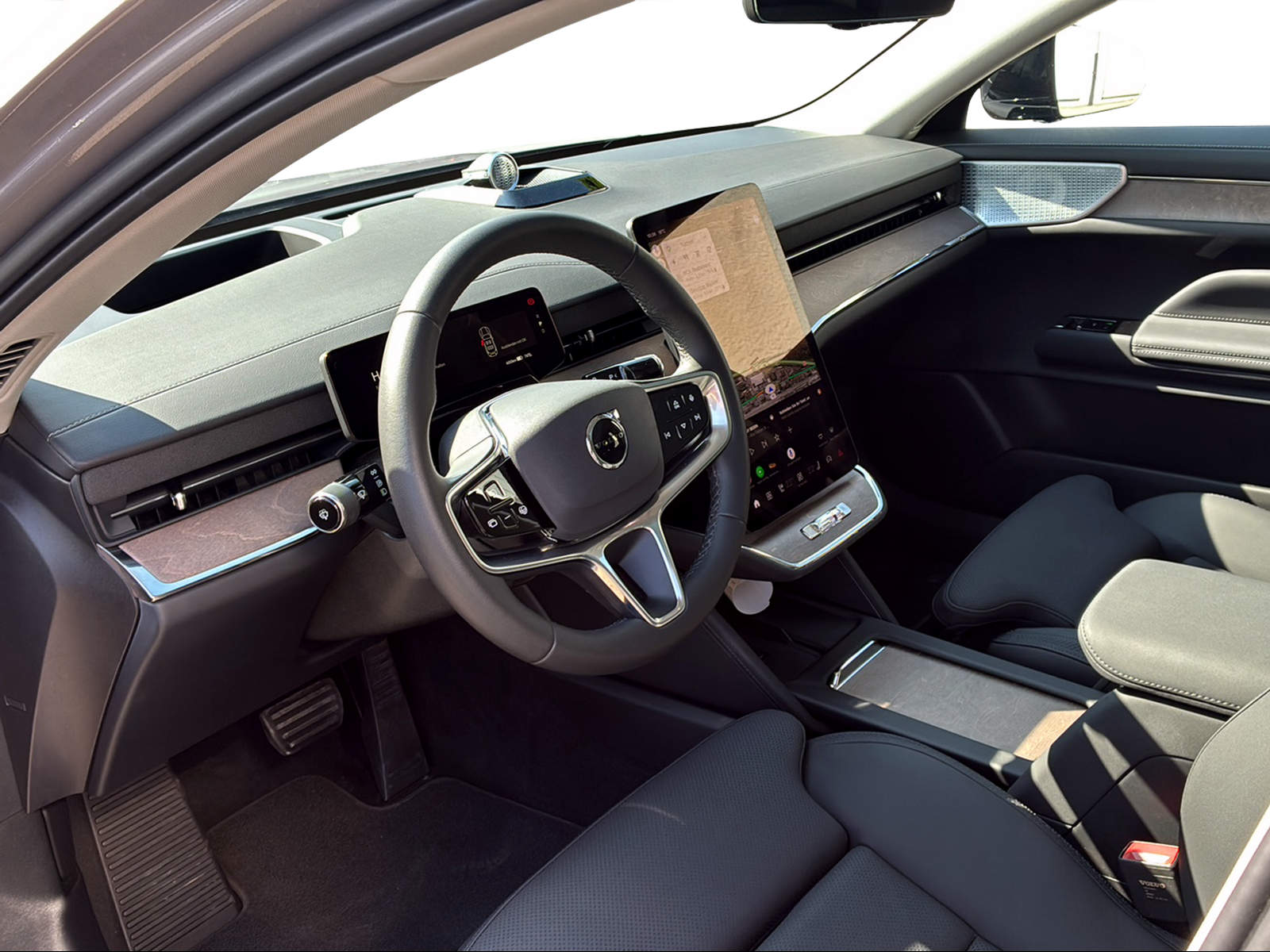 VOLVO ES90 Ultra-image-9