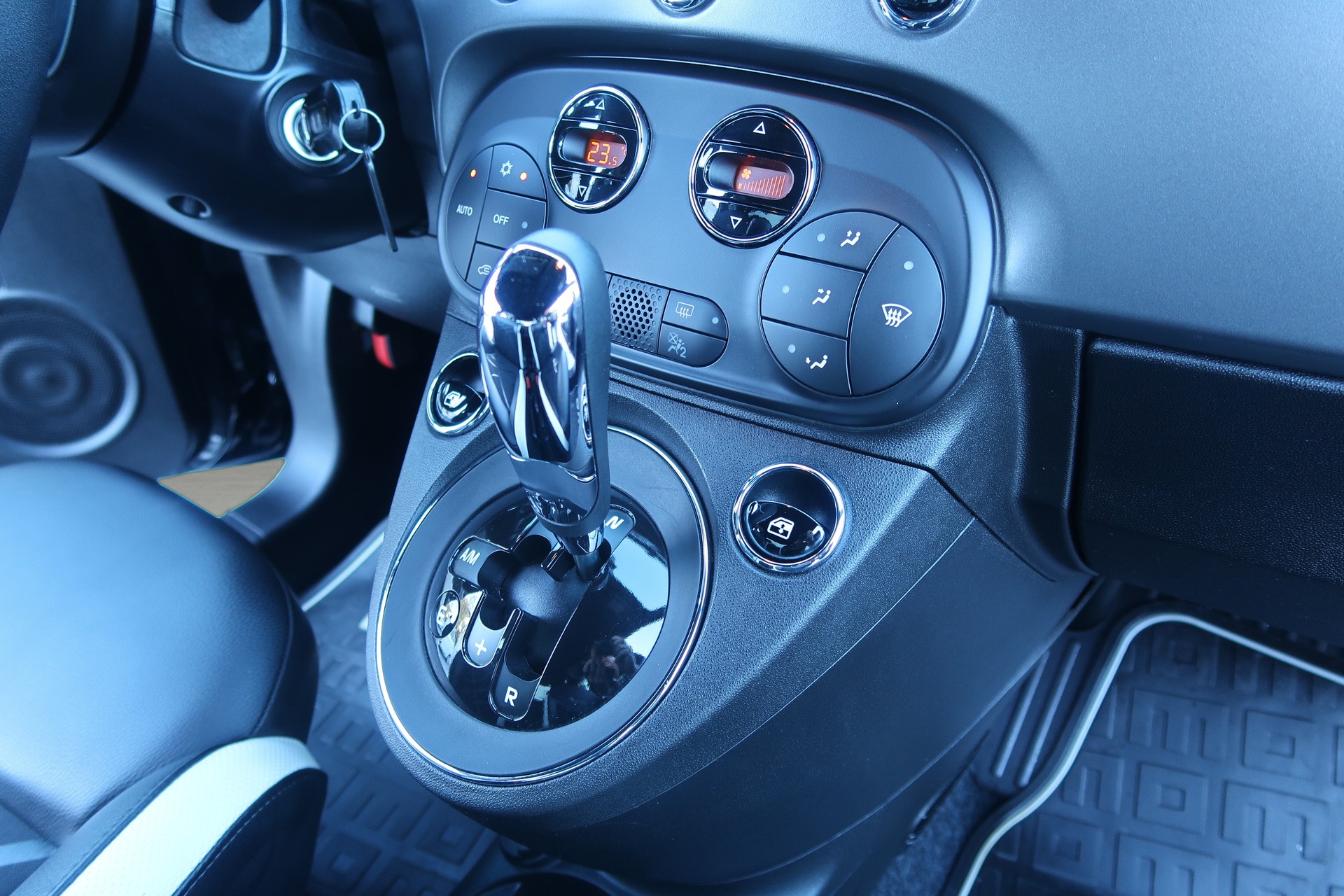 FIAT 500 1.2 Dolcevita Dualogic-image-11
