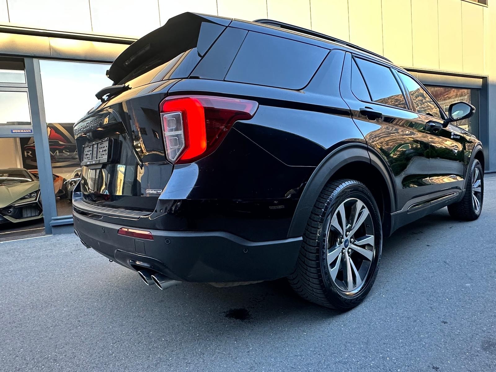 FORD Explorer 3.0 EcoB. Plug-in-Hybrid ST-Line 4WD Aut.-image-3