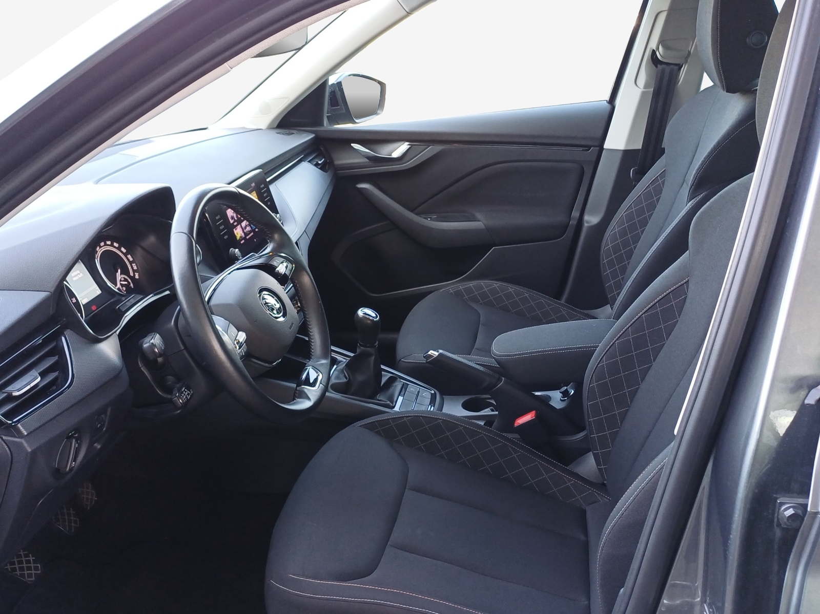 SKODA Kamiq 1.0 TSI Ambition-image-7