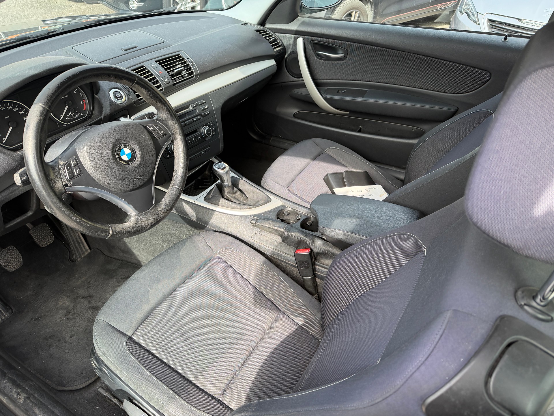 BMW 118d Coupé-image-7