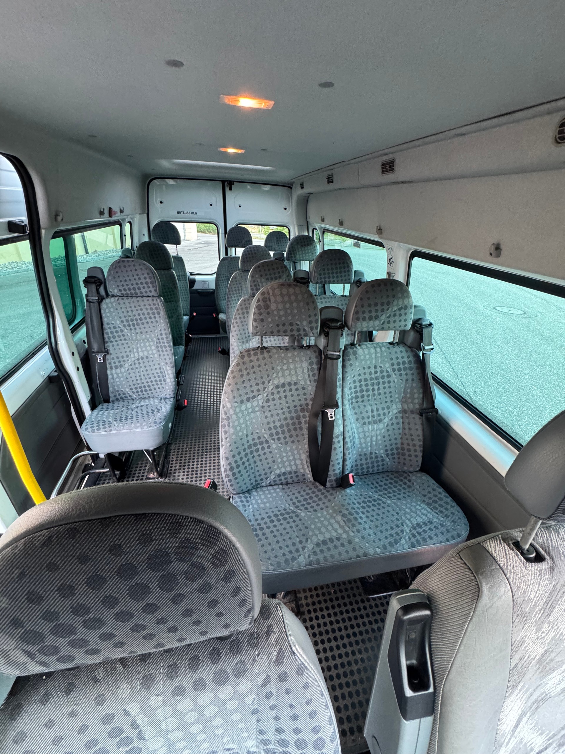 FORD Transit 2.4 TDCi Bus M2 350L Trend 14Pl.-image-9