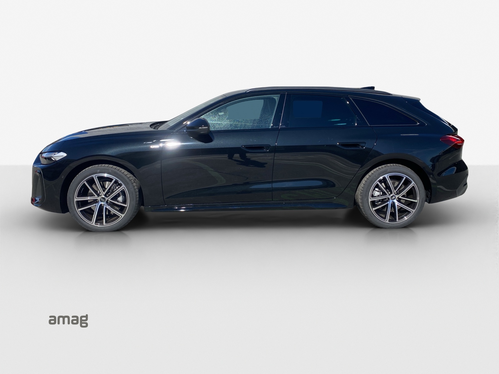 AUDI A5 Avant TDI quattro 150 kW Attraction S tronic-image-1