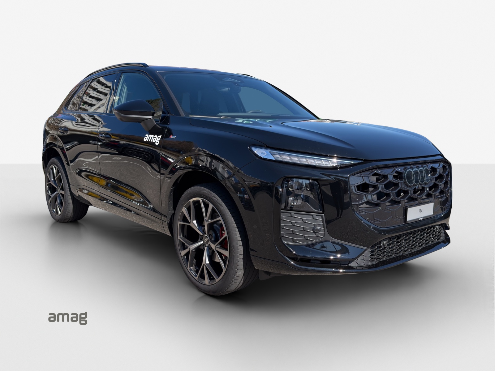 AUDI Q3 SUV 110 kW TFSI S tronic-image-5
