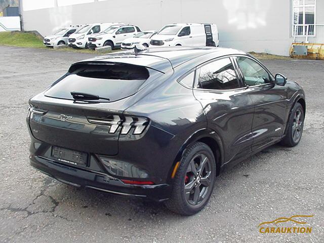 FORD Mustang MACH-E AWD 72.6 kWh-image-6