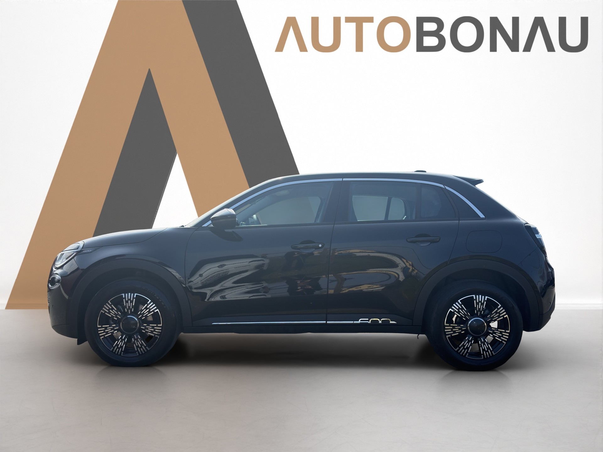FIAT 600 1.2 Hybrid 145 Cult-showroom-element-1