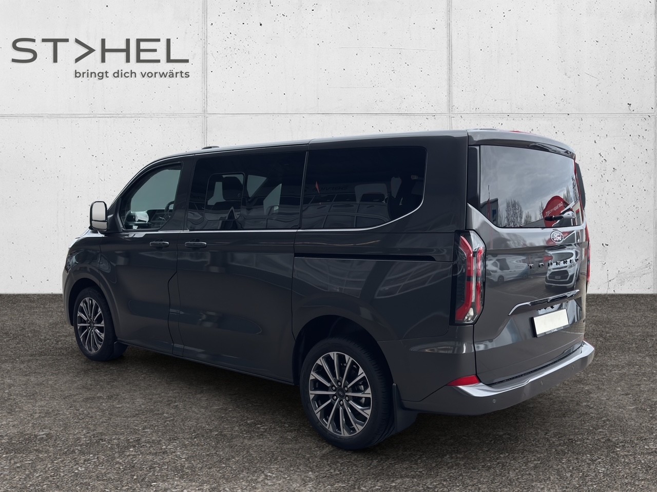 FORD Tourneo C Bus 320 L1 2.0 EcoBlue 170 Titanium X-image-4
