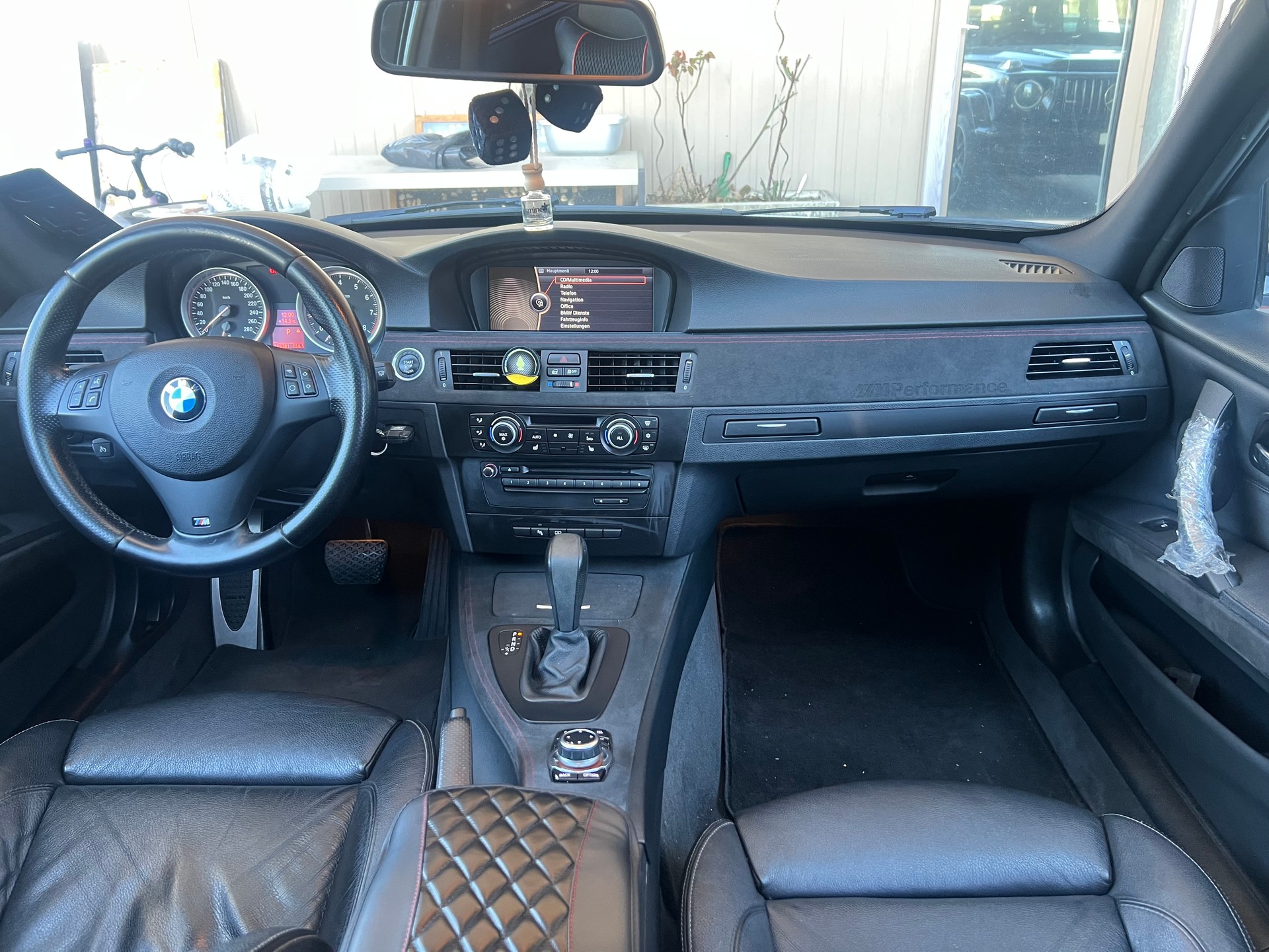 BMW 335i Steptronic-image-9