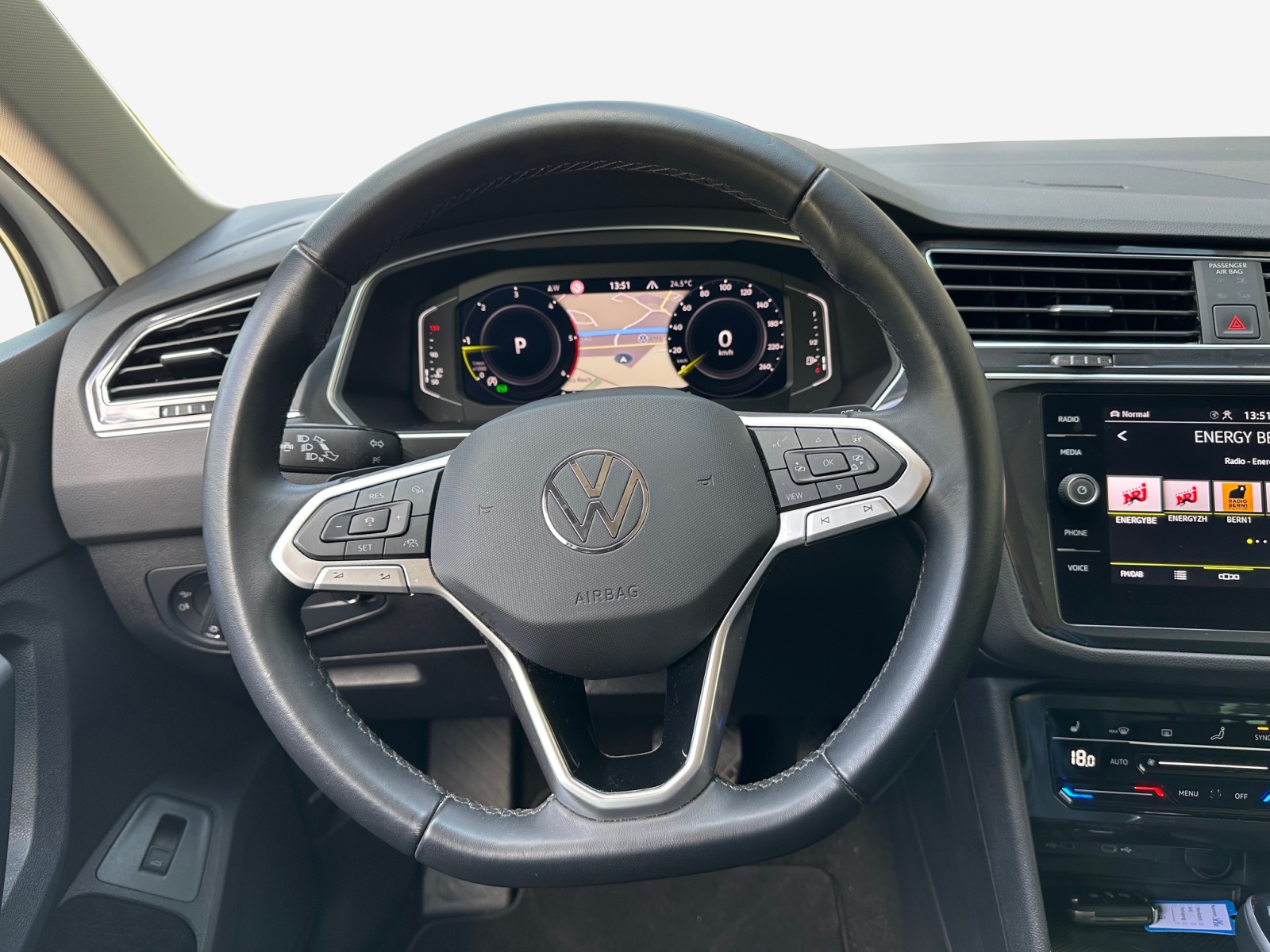 VW Tiguan 2.0 TDI SCR Elegance 4Motion DSG-image-9