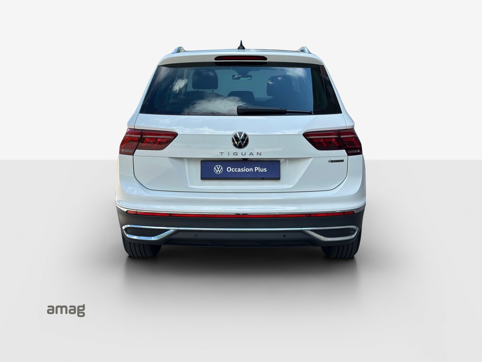 VW Tiguan 2.0 TDI SCR Elegance 4Motion DSG-image-3