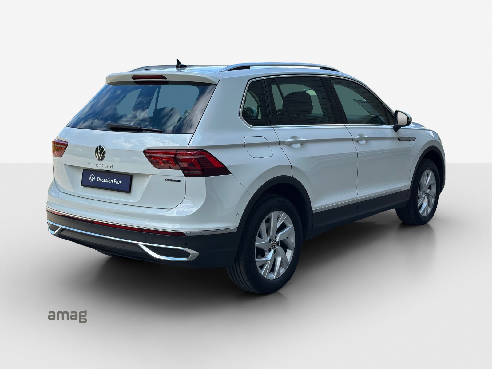 VW Tiguan 2.0 TDI SCR Elegance 4Motion DSG-image-4