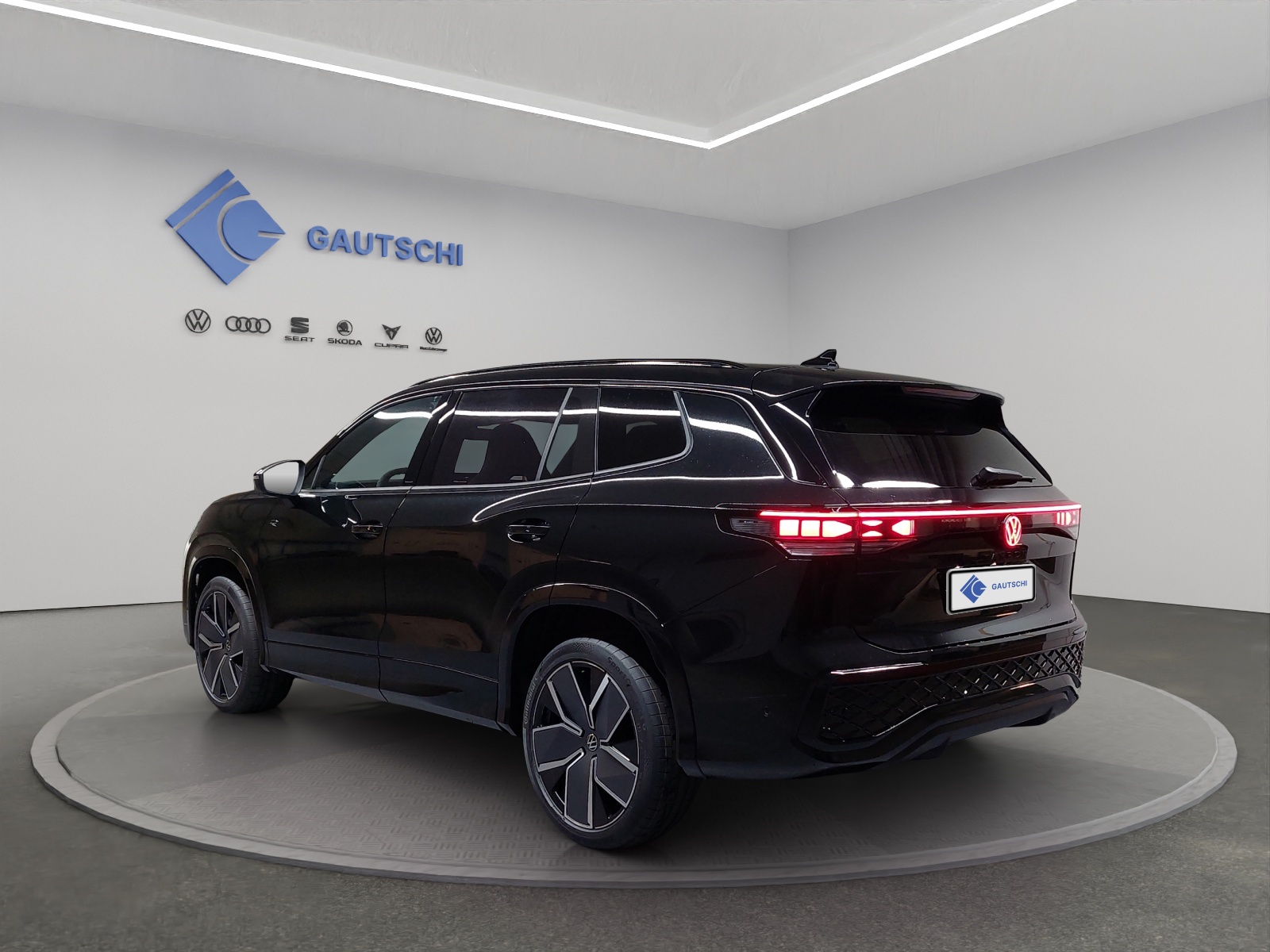 VW Tayron 2.0 TSI R-Line DSG 4Motion-image-2