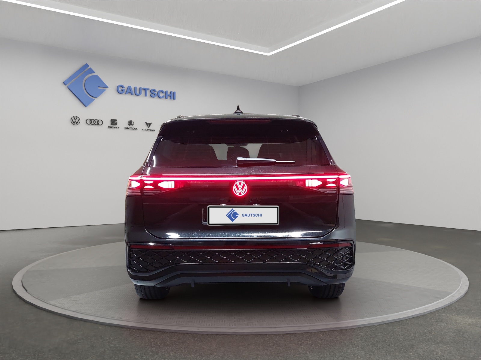 VW Tayron 2.0 TSI R-Line DSG 4Motion-image-3