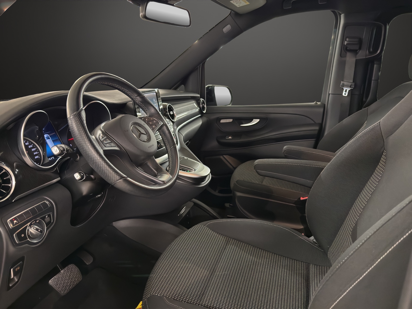 MERCEDES-BENZ V 250 d lang 9G-Tronic-image-9