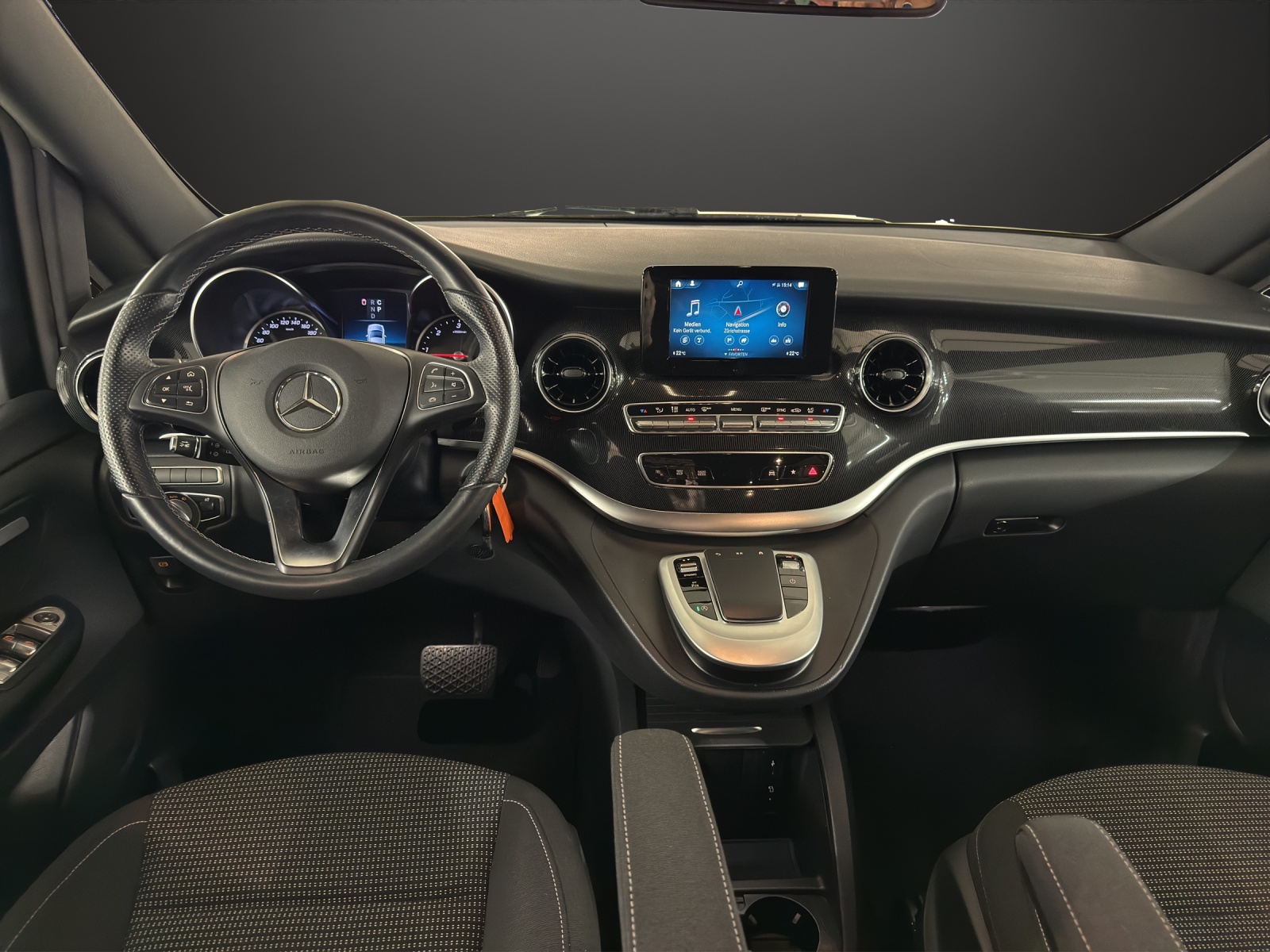 MERCEDES-BENZ V 250 d lang 9G-Tronic-image-10