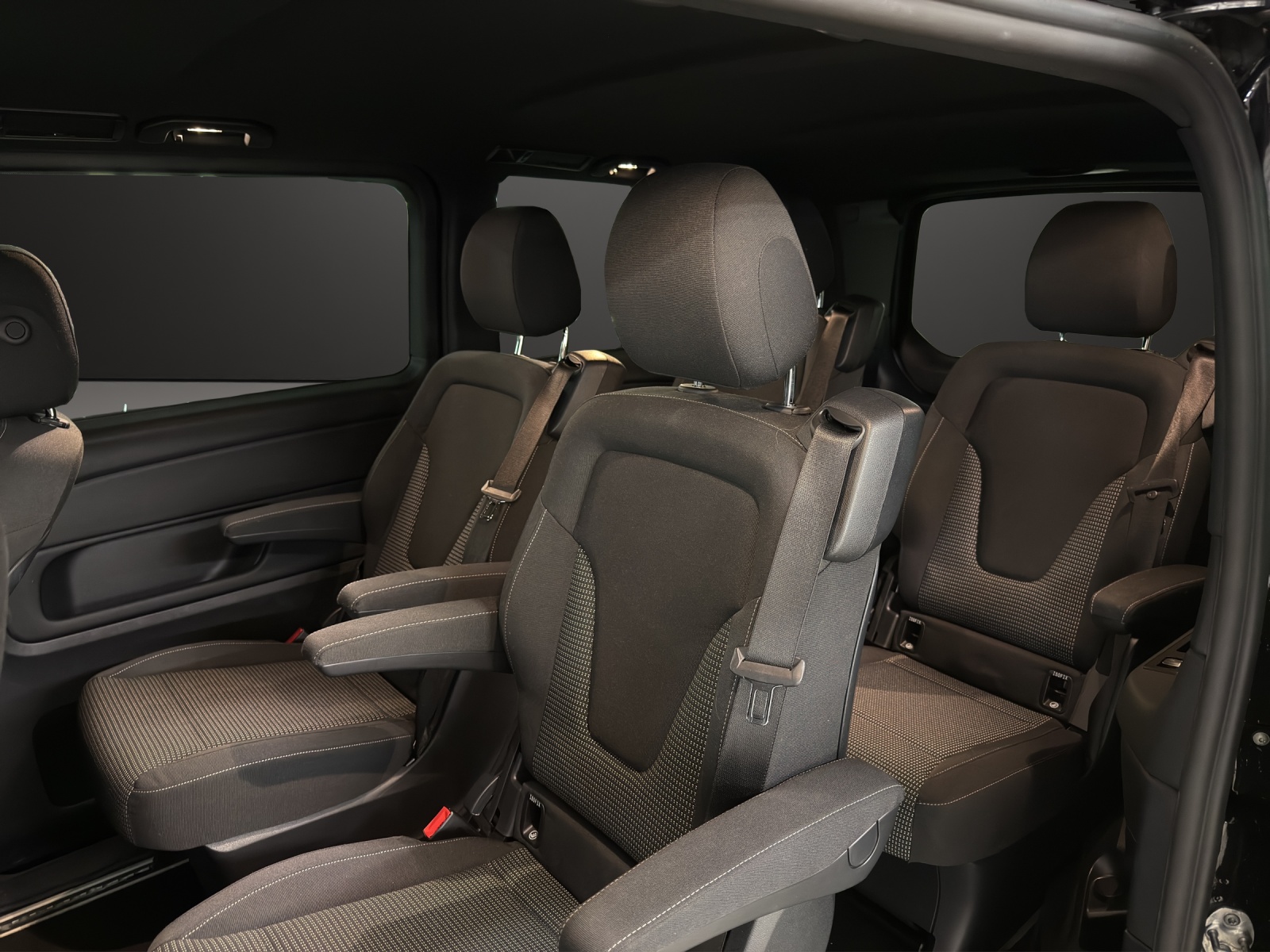 MERCEDES-BENZ V 250 d lang 9G-Tronic-image-14