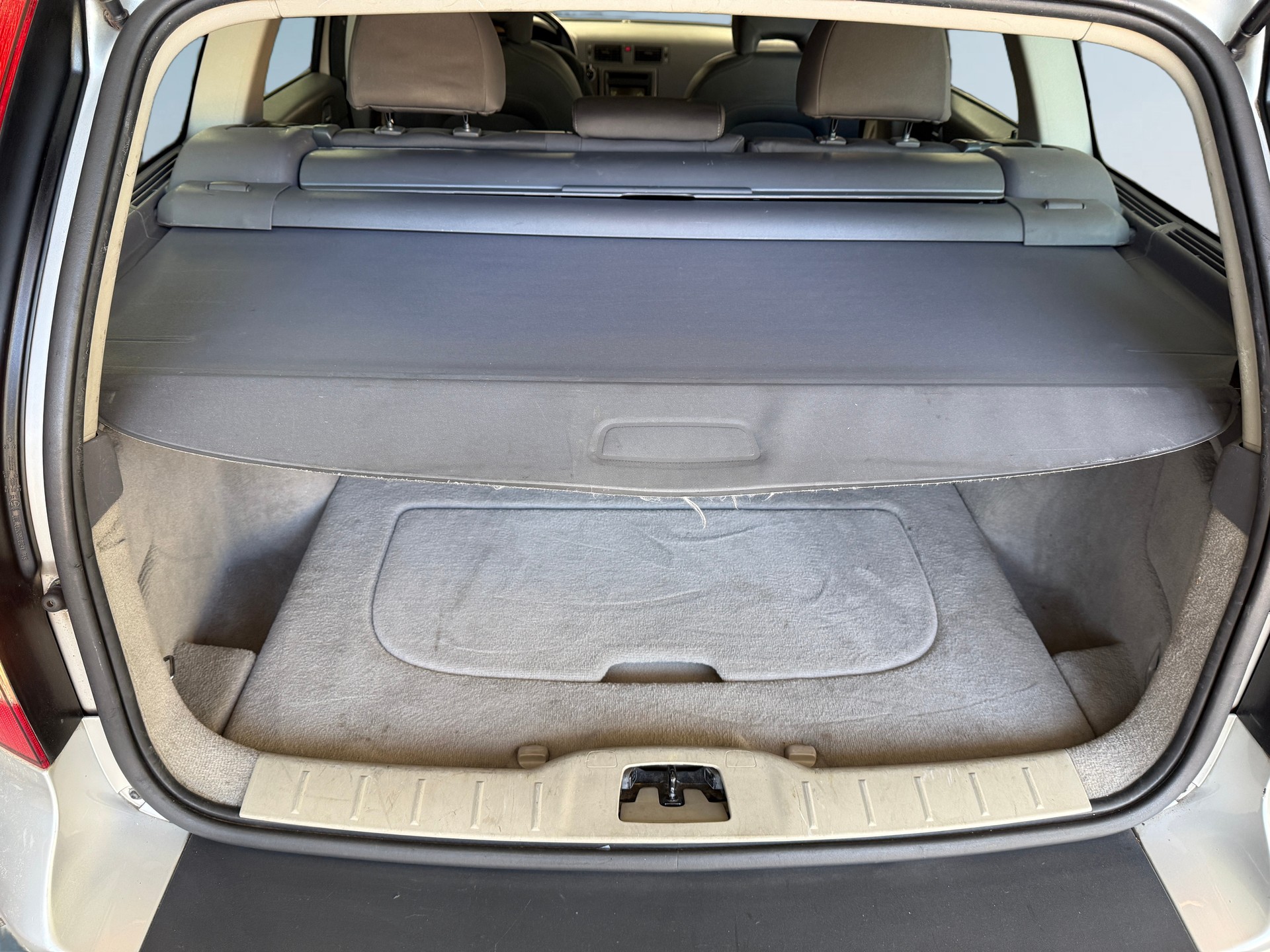 VOLVO V50 2.0D Summum-image-14