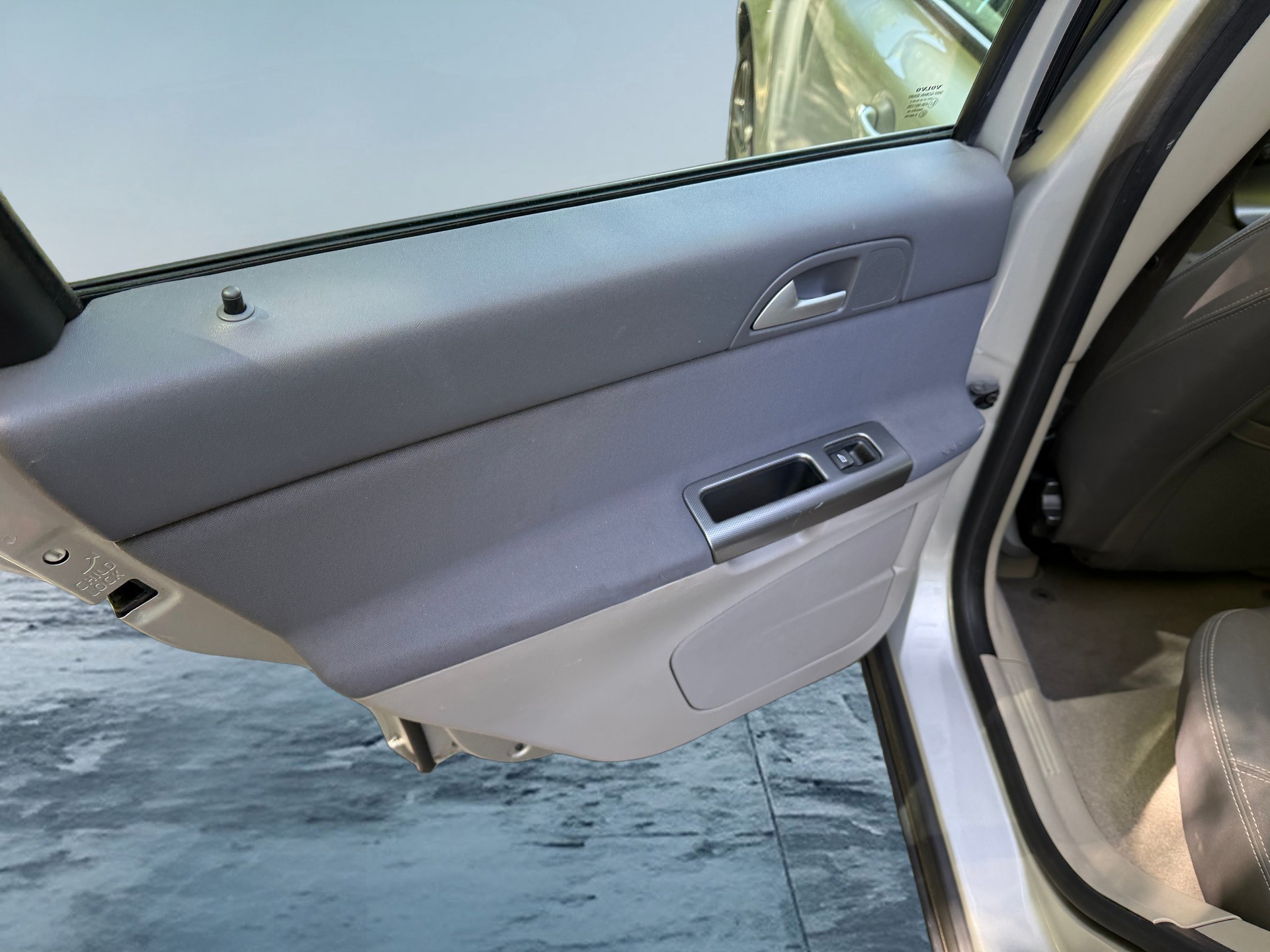 VOLVO V50 2.0D Summum-image-8