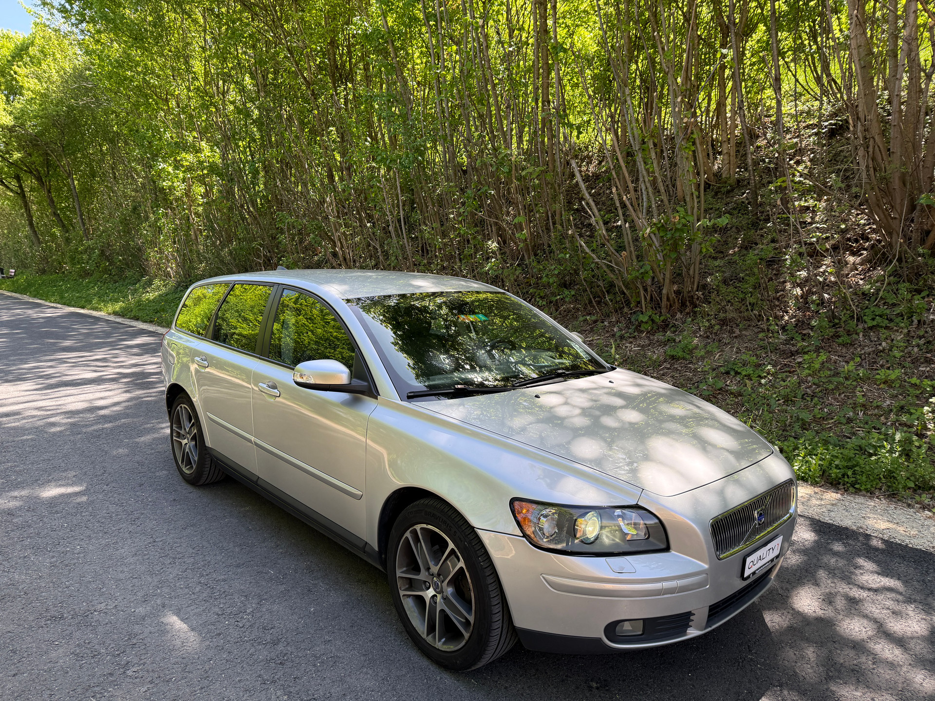 VOLVO V50 2.0D Summum-image-2